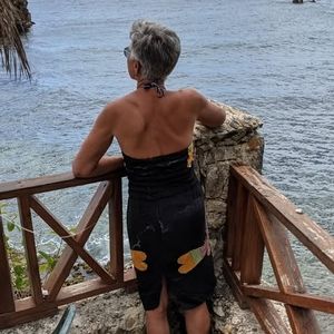 Meet your Posher, Polly